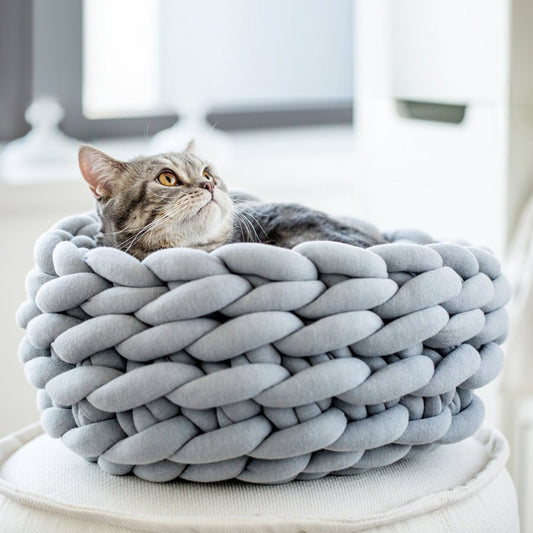 Braided Dog Bed Warming Dog House