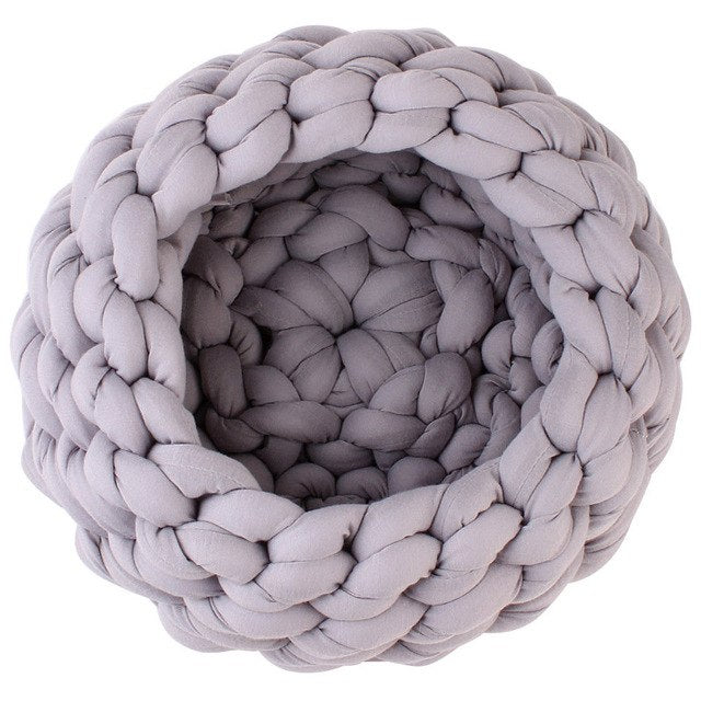 Braided Dog Bed Warming Dog House