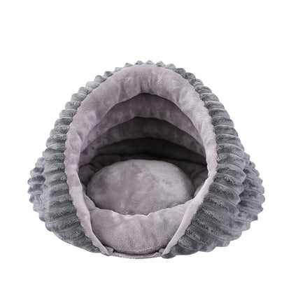 Half Enclosed Conch Cat's Nest